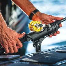 Tracker Targa V-18 WT