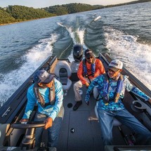 Tracker Targa V-18 WT