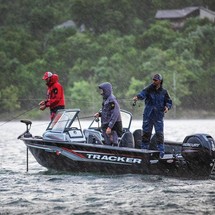 Tracker Targa V-18 WT
