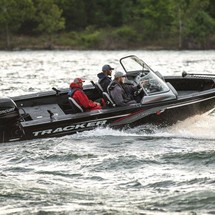 Tracker Targa V-18 WT