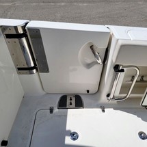 Boston Whaler 320 Vantage