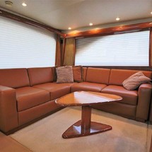 Sea ray 56 sedan bridge