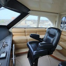 Sea ray 56 sedan bridge