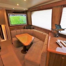 Sea ray 56 sedan bridge
