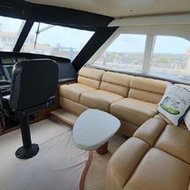 Sea ray 56 sedan bridge
