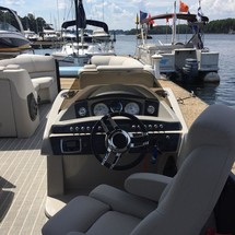 Premier Pontoons Grand Isle 250