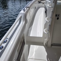 Boston Whaler 420 Outrage