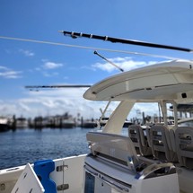 Boston Whaler 420 Outrage