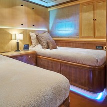 Overmarine Mangusta 130