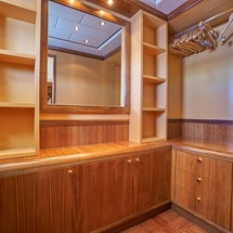 Overmarine Mangusta 130