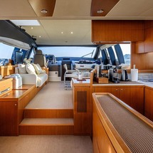 Ferretti 592