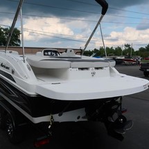 Hurricane 188 sport sundeck
