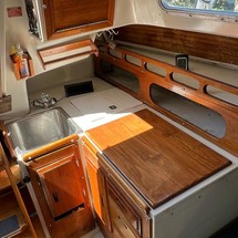 Ericson yachts 27