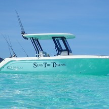 Robalo centre console r272