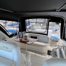 Sea Ray 330 Sundancer
