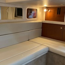 Sea Ray 330 Sundancer