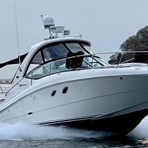 Sea Ray 330 Sundancer