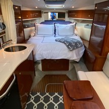 Sea Ray 330 Sundancer