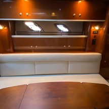 Sea Ray 330 Sundancer