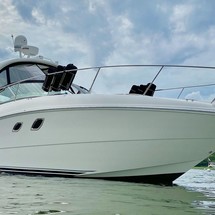 Sea Ray 330 Sundancer