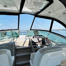 Sea Ray 330 Sundancer