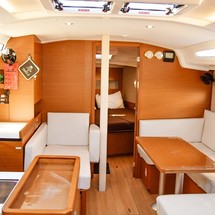 Jeanneau Sun Odyssey 410