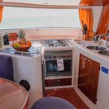 Fountaine pajot belize 43