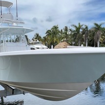 Contender 39st