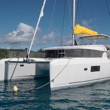 Lagoon 42