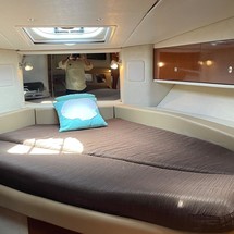 Sea Ray 330 Sundancer