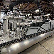 60 x 16 tri-toon passenger vessel
