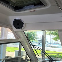 Boston Whaler 345 Conquest