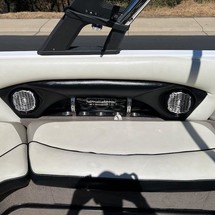 Malibu Wakesetter 23 LSV