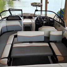 Moomba mondo