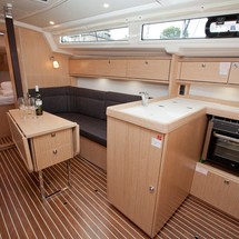 Bavaria CRUISER 34
