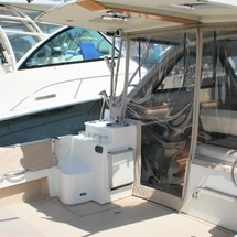 Cutwater C-30 Sedan