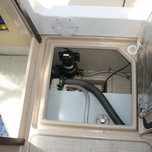 Cutwater C-30 Sedan