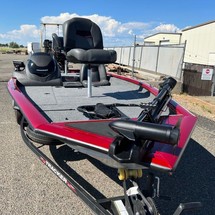 Tracker Pro Team 175 TXW