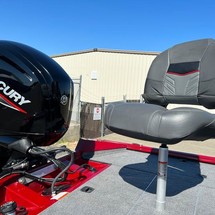 Tracker Pro Team 175 TXW