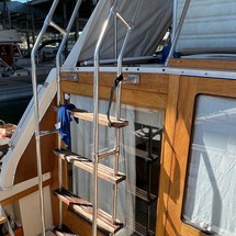 Carver 36 Mariner