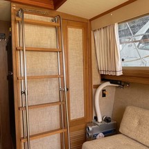 Carver 36 Mariner
