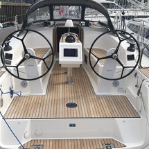 Bavaria CRUISER 34