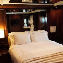 Benetti Classic 120