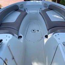 Sea Ray 240 Sundeck