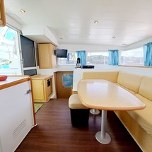 Lagoon 400