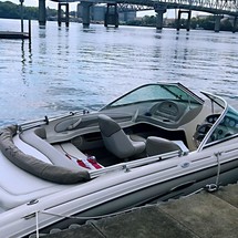 Sea ray 260 bow rider select