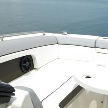 Sea ray 260 bow rider select