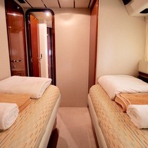 Ferretti 175