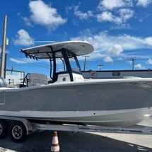 Sea Ray hunt ultra 211