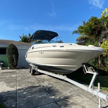Sea Ray 240 Sundeck